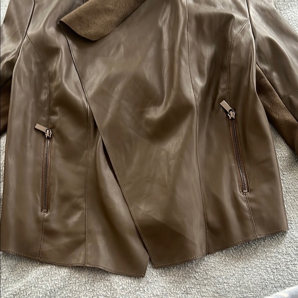 Bagatelle Women's Olive Green Jacket - Picture 11 of 16